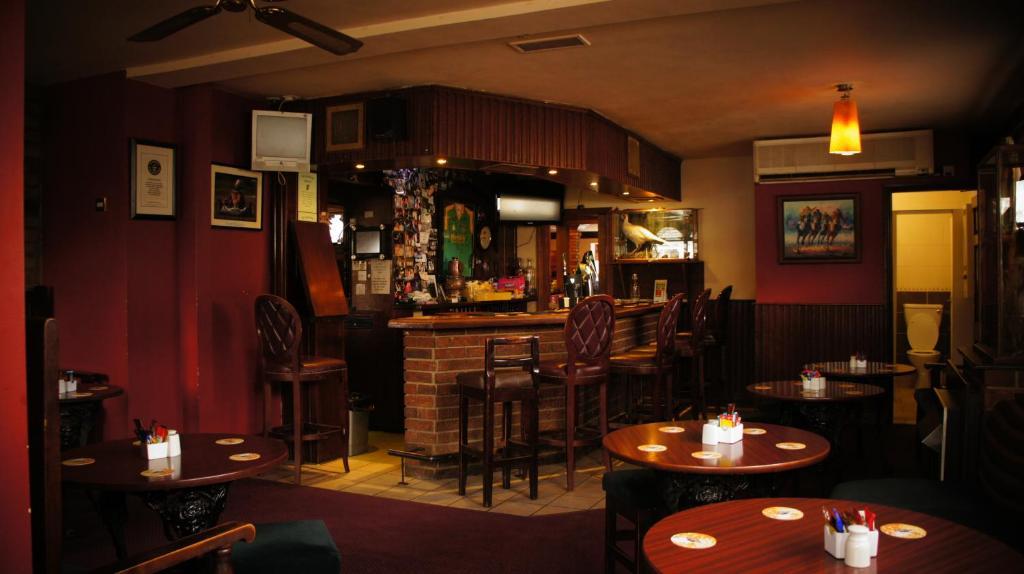 Dalys Inn Donore  Екстериор снимка
