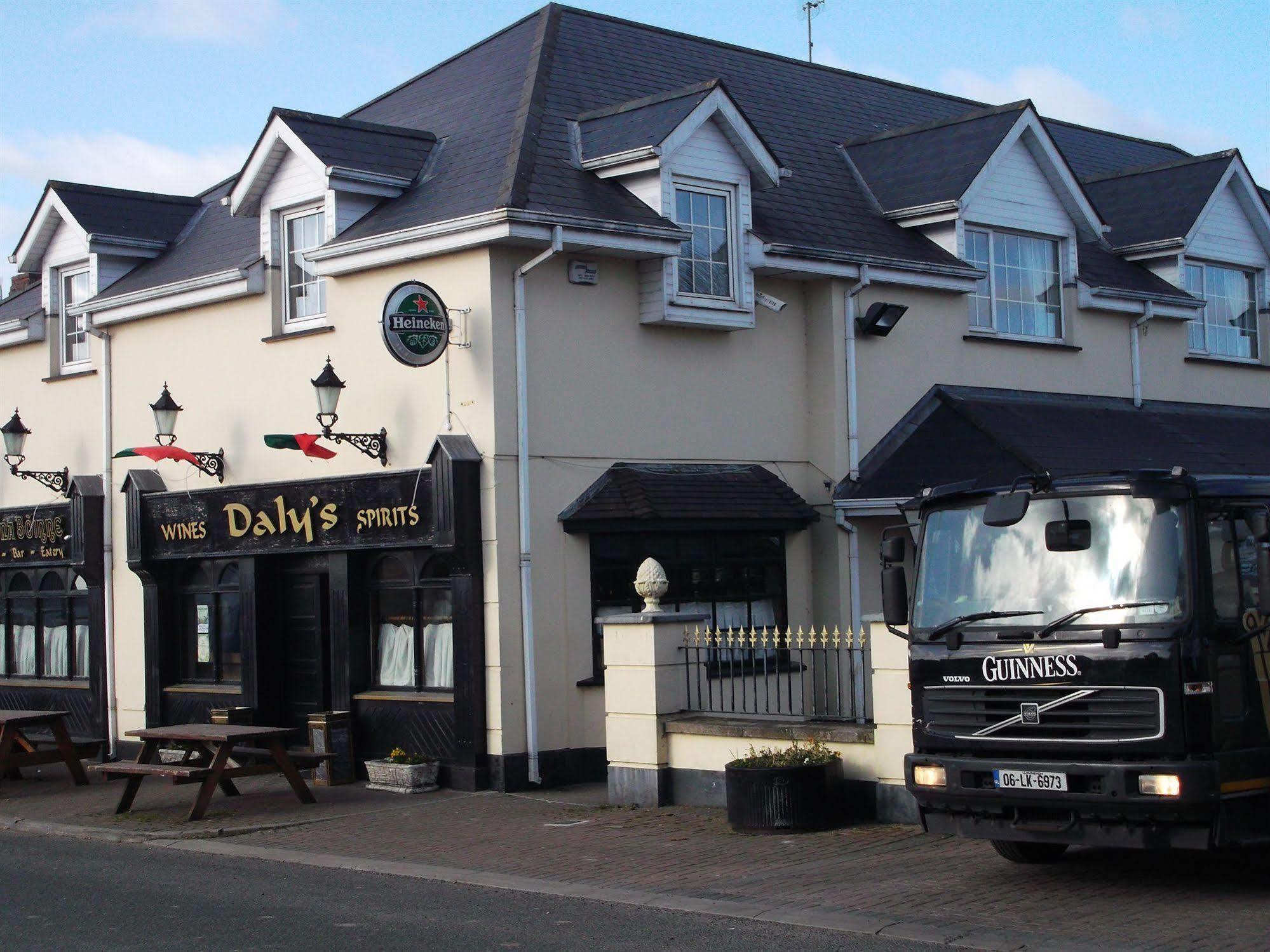 Dalys Inn Donore  Екстериор снимка