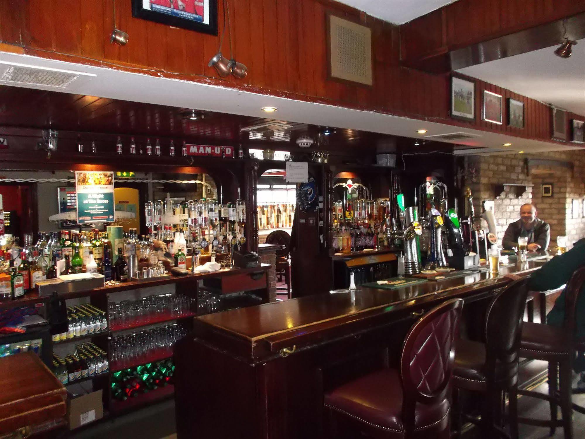 Dalys Inn Donore  Екстериор снимка