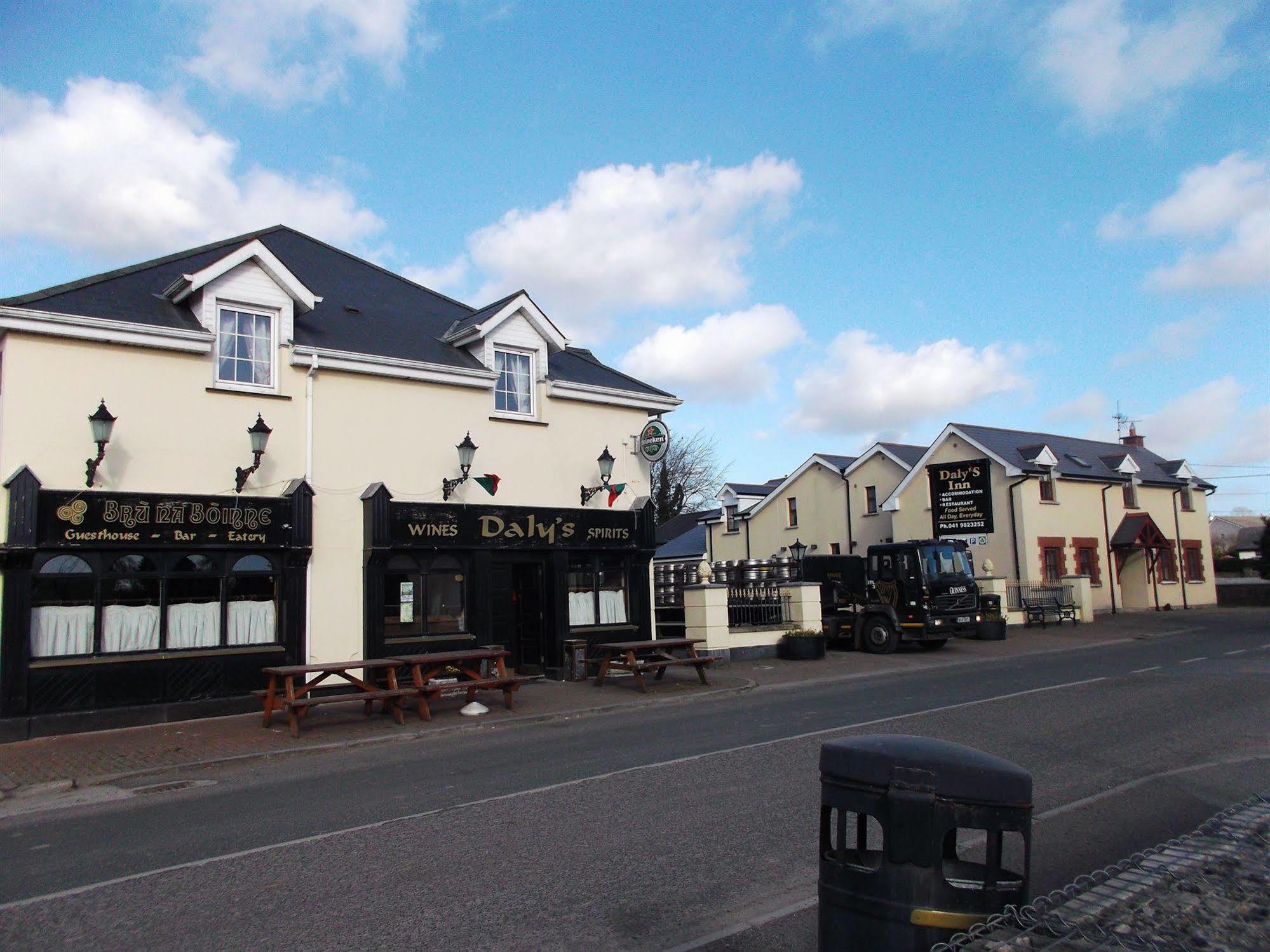 Dalys Inn Donore  Екстериор снимка