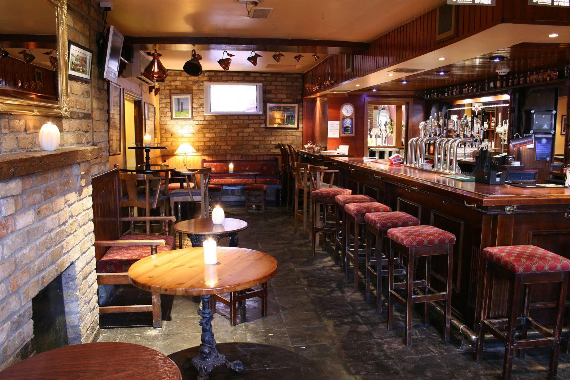 Dalys Inn Donore  Екстериор снимка